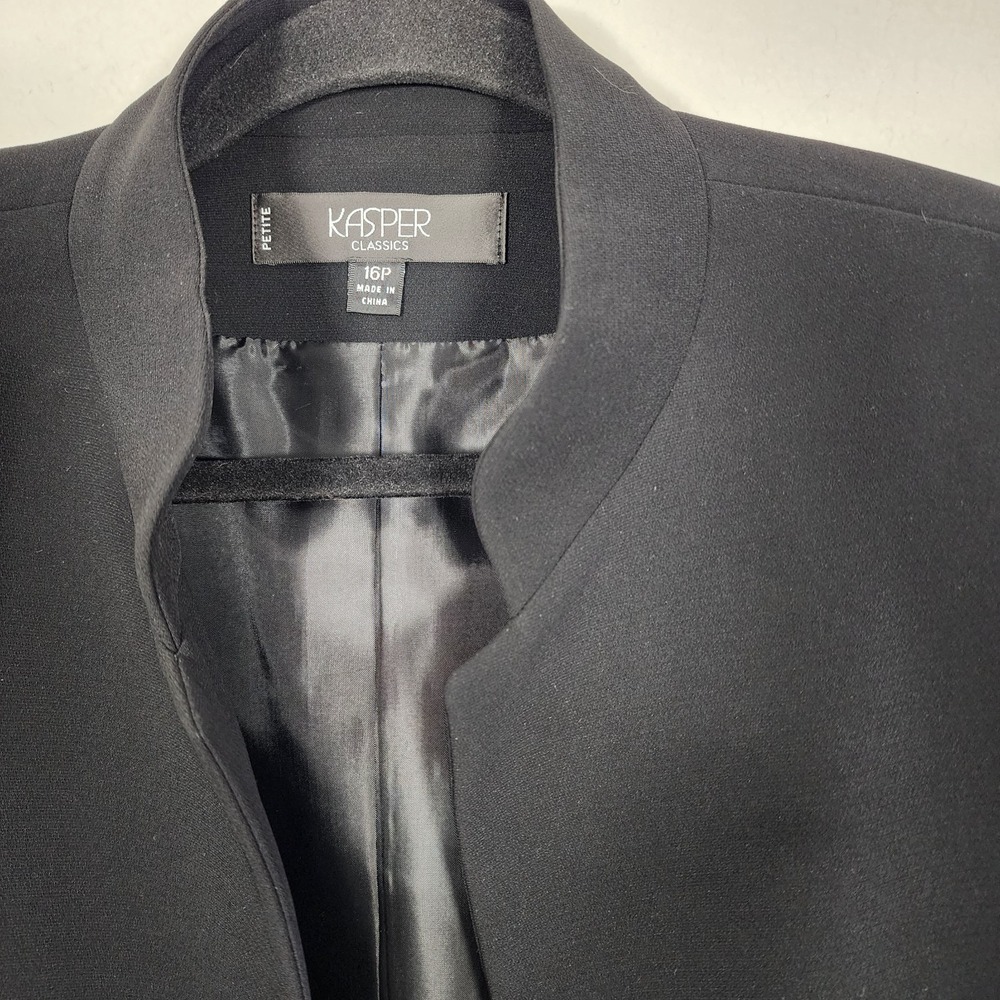 Kasper womens 2-piece black skirt suit size 16P business office - Picture 4 of 16